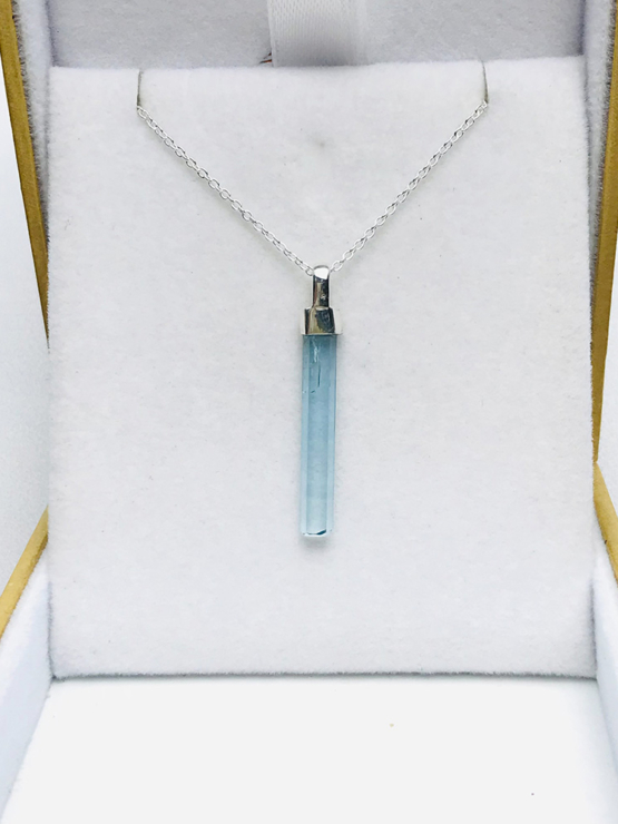 Terminated point aquamarine crystal pendant necklace