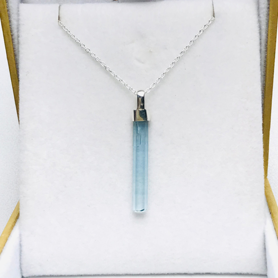 Terminated point aquamarine crystal pendant necklace