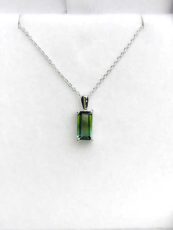 Certified green tourmaline pendant for women| Fine green tourmaline pendant| Faceted green tourmaline pendant