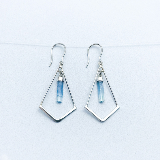 Crystal aquamarine earrings for girls aquamarine dangle earrings raw aquamarine earrings