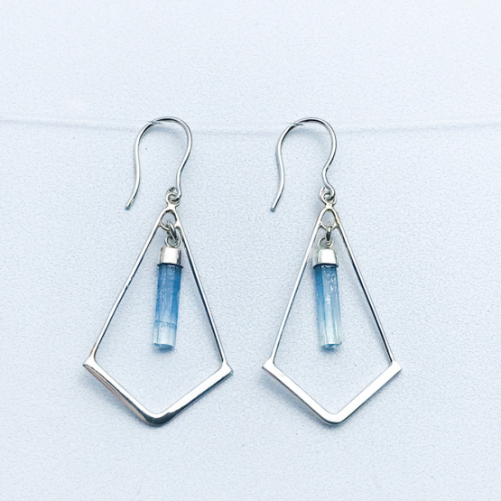 Crystal aquamarine earrings for girls aquamarine dangle earrings raw aquamarine earrings