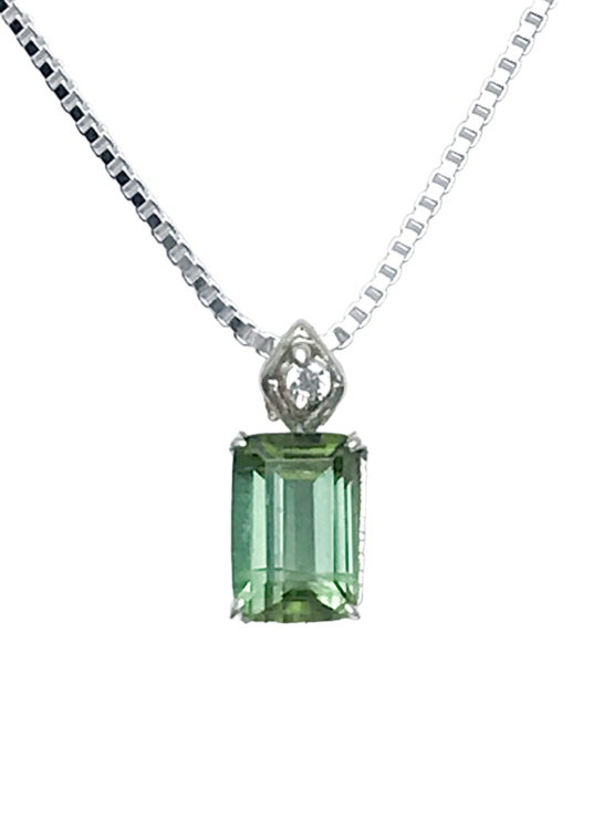 Faceted green tourmaline pendant necklace for girls – Fine green tourmaline pendant necklace