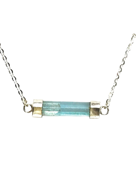 Horizontal aquamarine necklace for girls – aquamarine choker – horizontal crystal choker