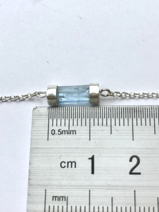 Aquamarine bracelet for girls- Aquamarine crystal bracelet- raw aquamarine bracelet- Blue stone bracelet