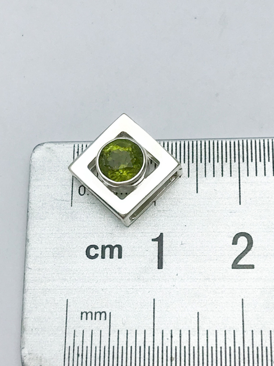 green tourmaline pendant for women-Fine green tourmaline pendant-Faceted green tourmaline pendant