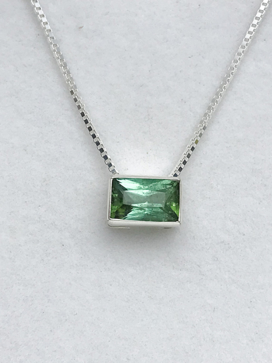 green tourmaline pendant for women-Fine green tourmaline pendant-Faceted green tourmaline pendant