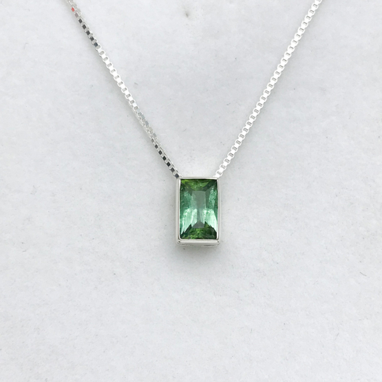 green tourmaline pendant for women-Fine green tourmaline pendant-Faceted green tourmaline pendant