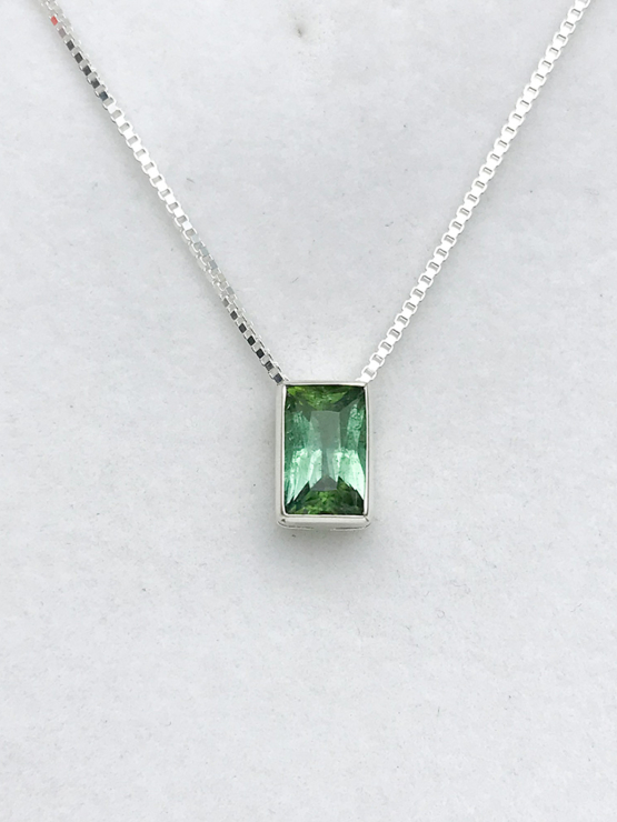 green tourmaline pendant for women-Fine green tourmaline pendant-Faceted green tourmaline pendant