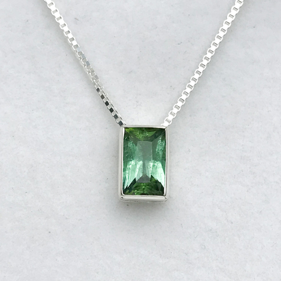 green tourmaline pendant for women-Fine green tourmaline pendant-Faceted green tourmaline pendant