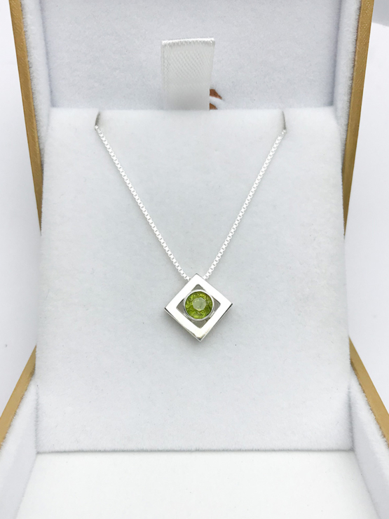 green tourmaline pendant for women-Fine green tourmaline pendant-Faceted green tourmaline pendant