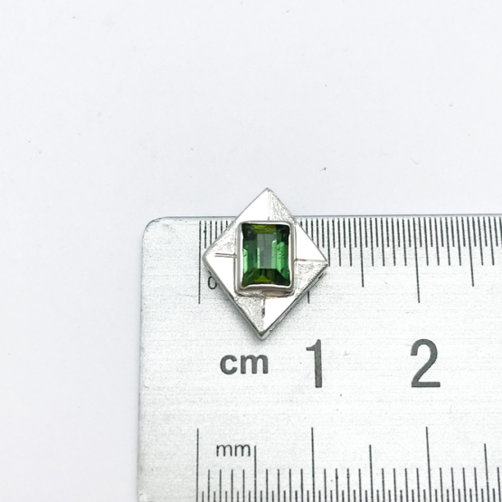 green tourmaline pendant for women-Fine green tourmaline pendant-Faceted green tourmaline pendant