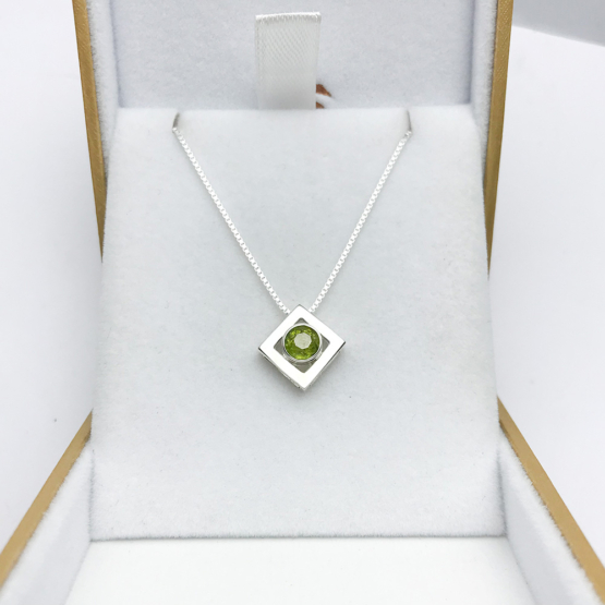 green tourmaline pendant for women-Fine green tourmaline pendant-Faceted green tourmaline pendant