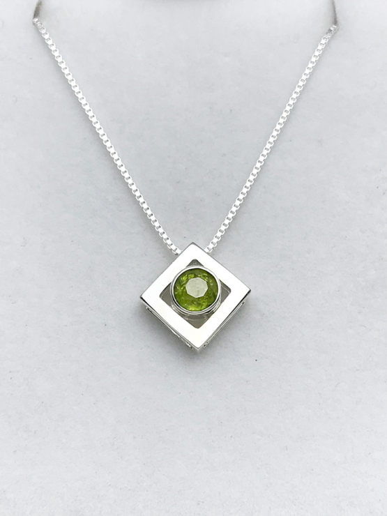 green tourmaline pendant for women-Fine green tourmaline pendant-Faceted green tourmaline pendant