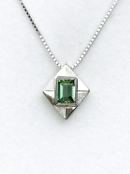 green tourmaline pendant for women-Fine green tourmaline pendant-Faceted green tourmaline pendant