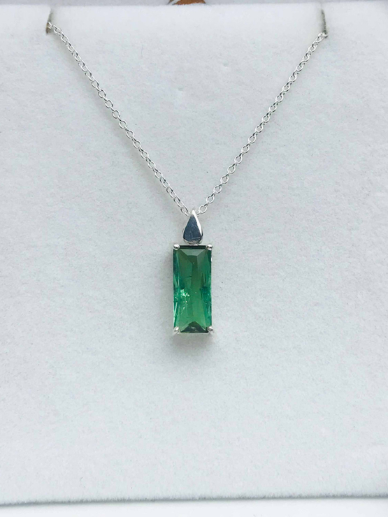 Natural green tourmaline pendant for women- Fine green tourmaline pendant-Faceted green tourmaline pendant