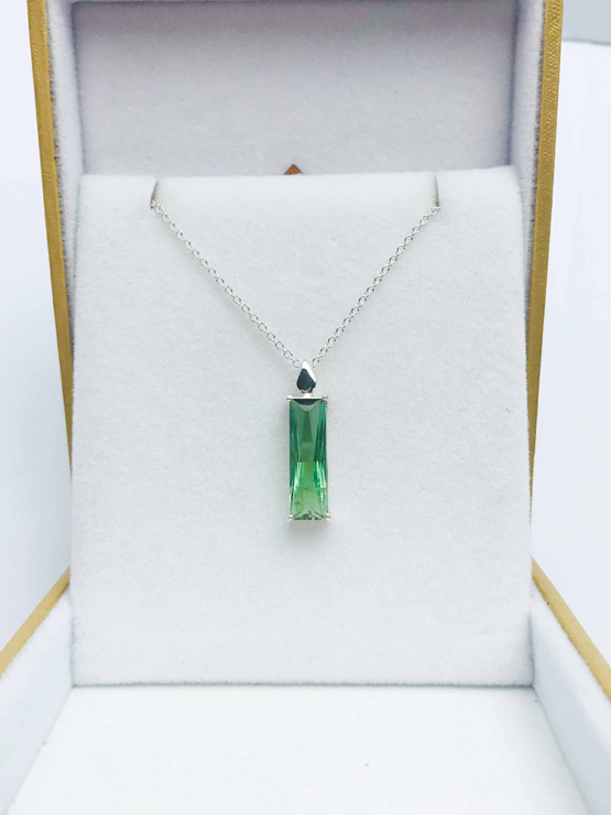 Natural green tourmaline pendant for women- Fine green tourmaline pendant-Faceted green tourmaline pendant