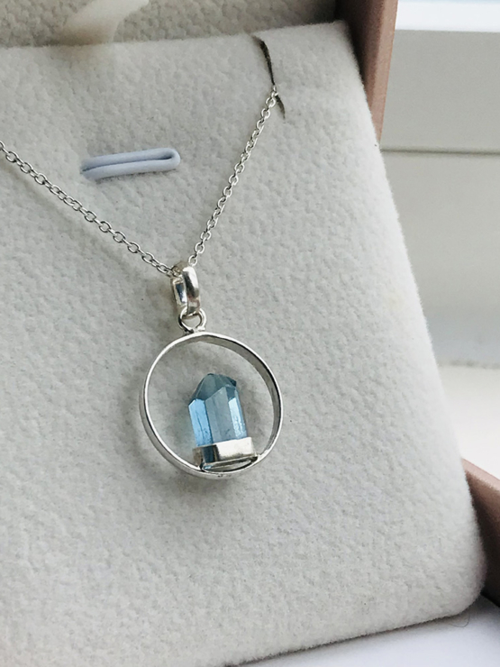 aquamarine pendant necklace