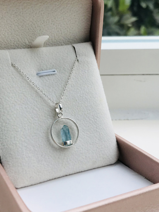 aquamarine pendant necklace