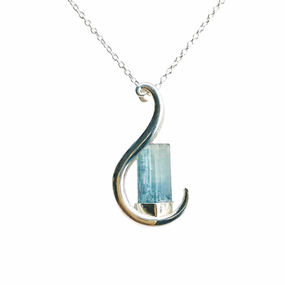 aquamarine pendant necklace