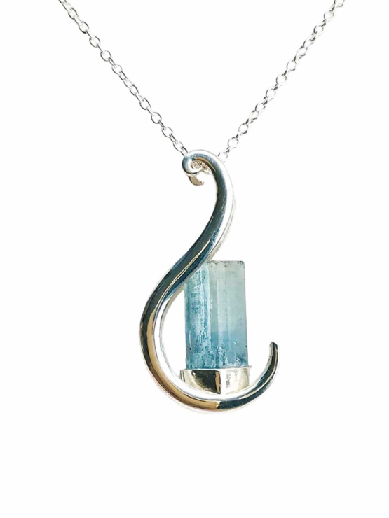 aquamarine pendant necklace