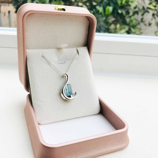 aquamarine pendant necklace