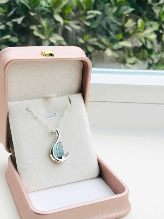 aquamarine pendant necklace