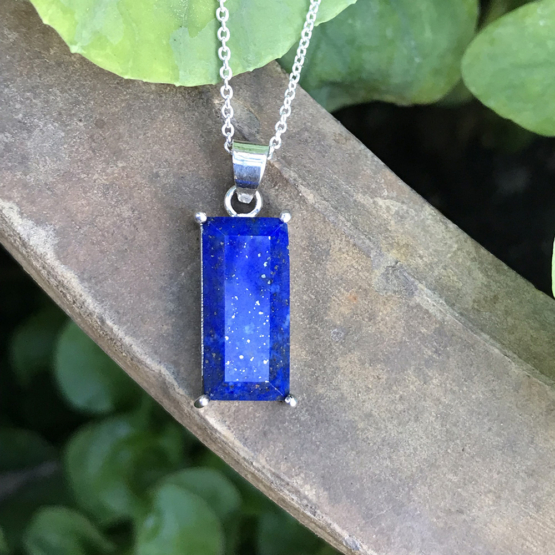 Lapis pendant