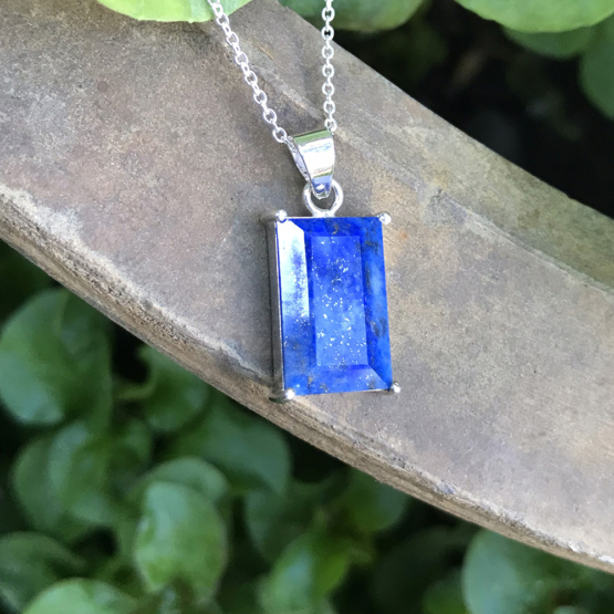 Lapis pendant necklace