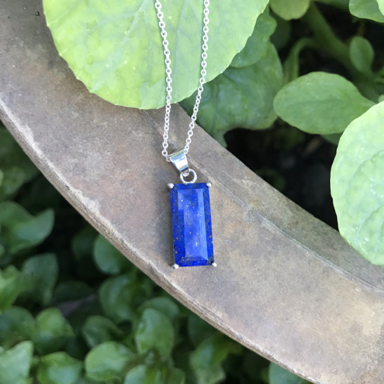 Lapis pendant necklace