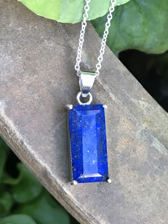 Lapis pendant necklace