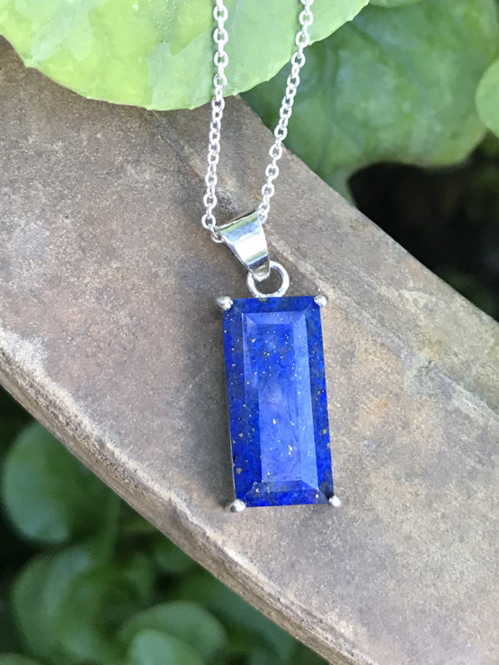 Lapis pendant necklace