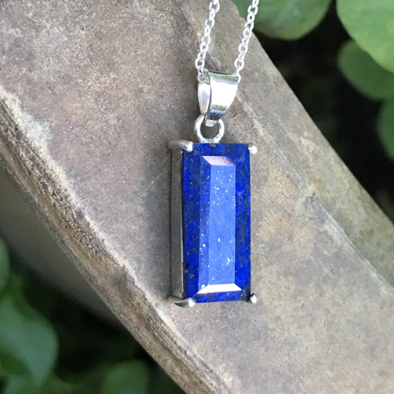 Lapis pendant necklace