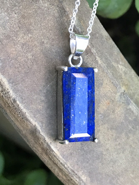 Lapis pendant necklace