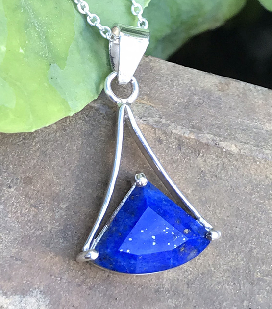 Lapis pendant