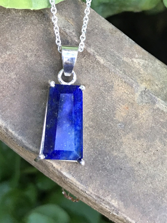 Lapis pendant