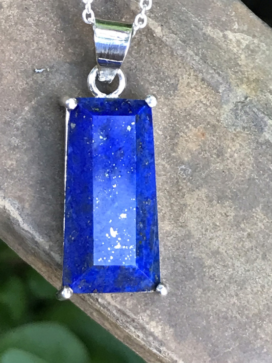 Lapis pendant necklace