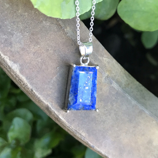 Lapis pendant necklace