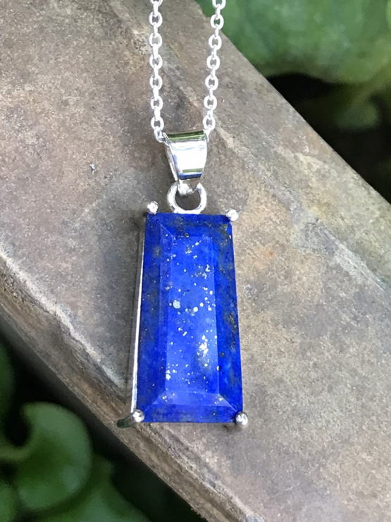 Lapis pendant