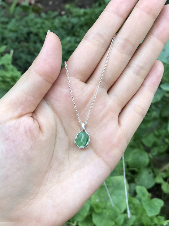 Natural green tourmaline pendant for women