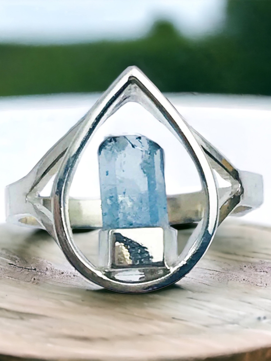 Raw aquamarine ring for girls