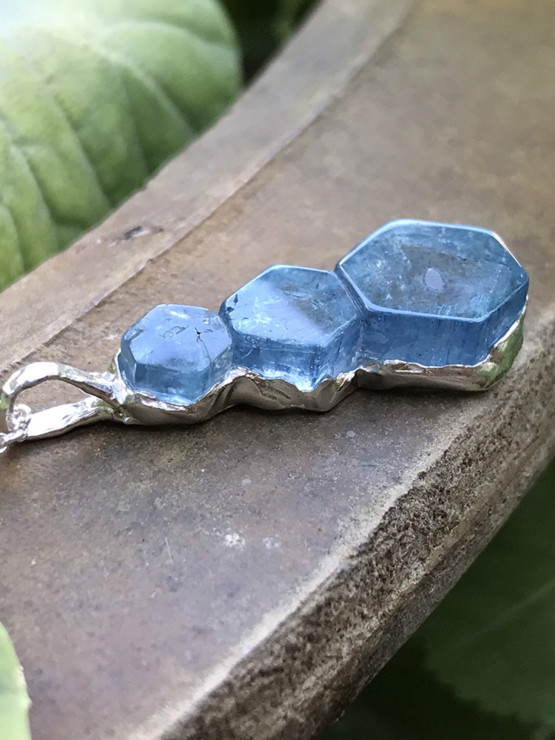 aquamarine pendant necklace for girls-Natural aquamarine pendant-Blue gemstone pendant