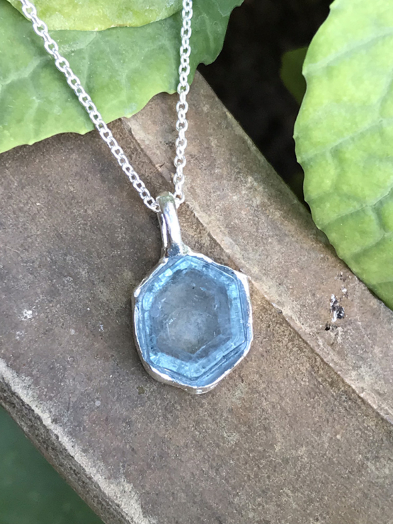aquamarine pendant necklace for girls-Natural aquamarine pendant-Blue gemstone pendant