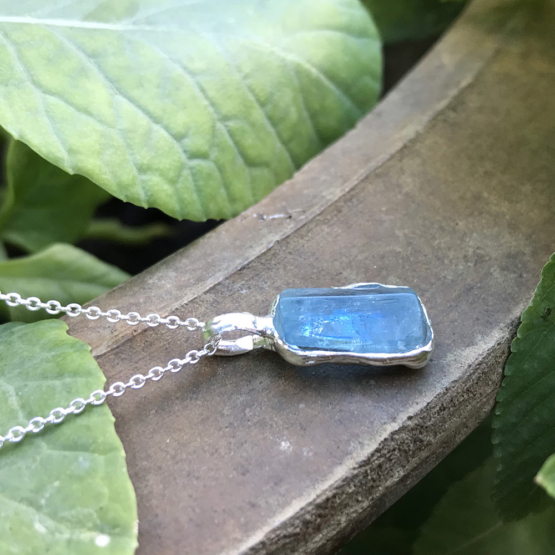 aquamarine pendant necklace for girls-Natural aquamarine pendant-Blue gemstone pendant