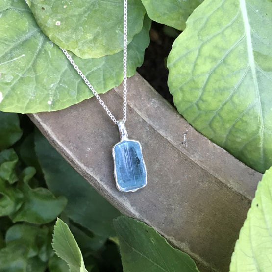 aquamarine pendant necklace for girls-Natural aquamarine pendant-Blue gemstone pendant