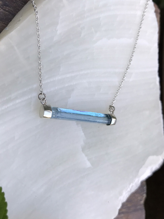 Horizontal aquamarine necklace for girls - aquamarine choker - horizontal crystal choker