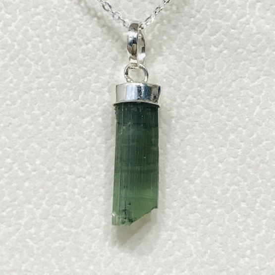 Natural green tourmaline pendant for women- Raw green tourmaline pendant- green tourmaline pendant- tourmaline crystal pendant