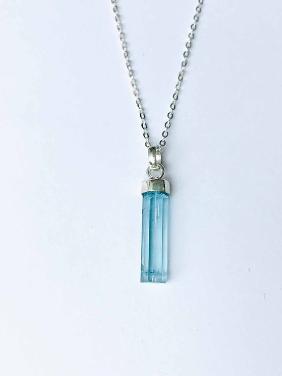 Raw aquamarine pendant necklace for girls-Natural aquamarine pendant-Blue gemstone pendant