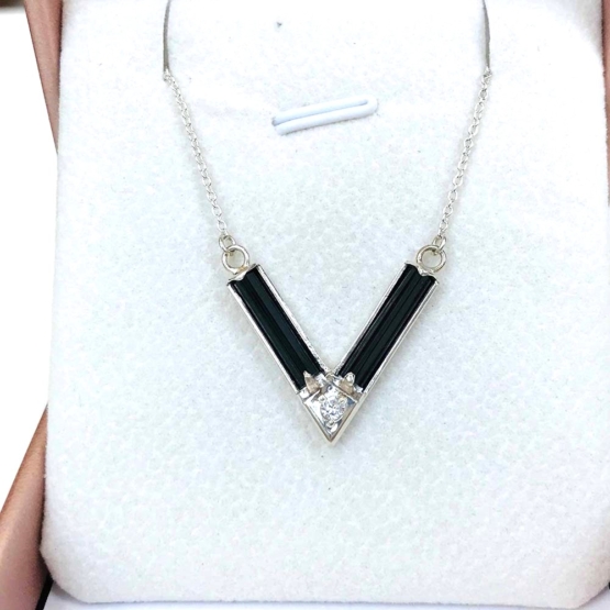 Black tourmaline choker necklace for girls - Black tourmaline V choker - V letter choker - Black crystal choker