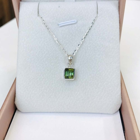 Faceted green tourmaline pendant necklace for girls - Fine green tourmaline pendant necklace