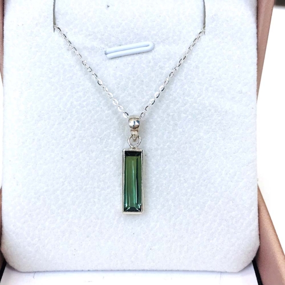 Faceted green tourmaline pendant necklace for girls - Fine green tourmaline pendant necklace